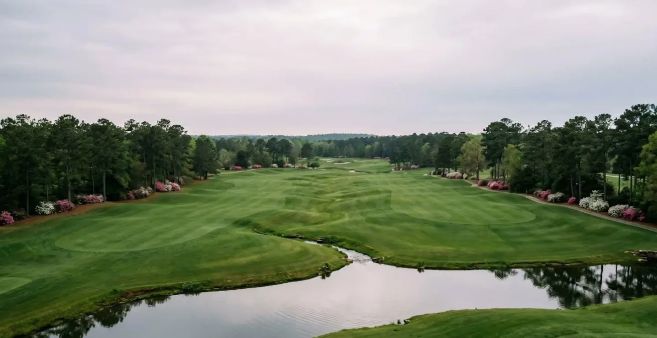 Abstract representation of wind patterns and psychological pressure at Augusta's treacherous 12th hole
